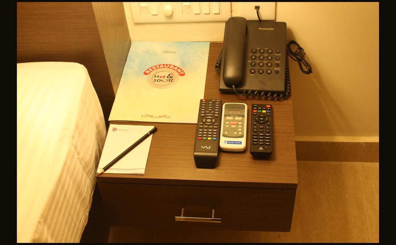 Hotel Yamuna Adur Exterior foto